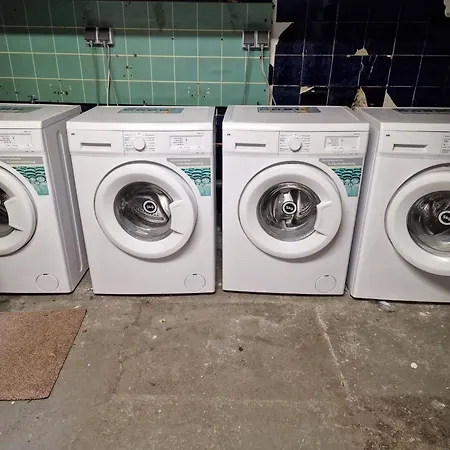 Monteurzimmer Und Apartamento *